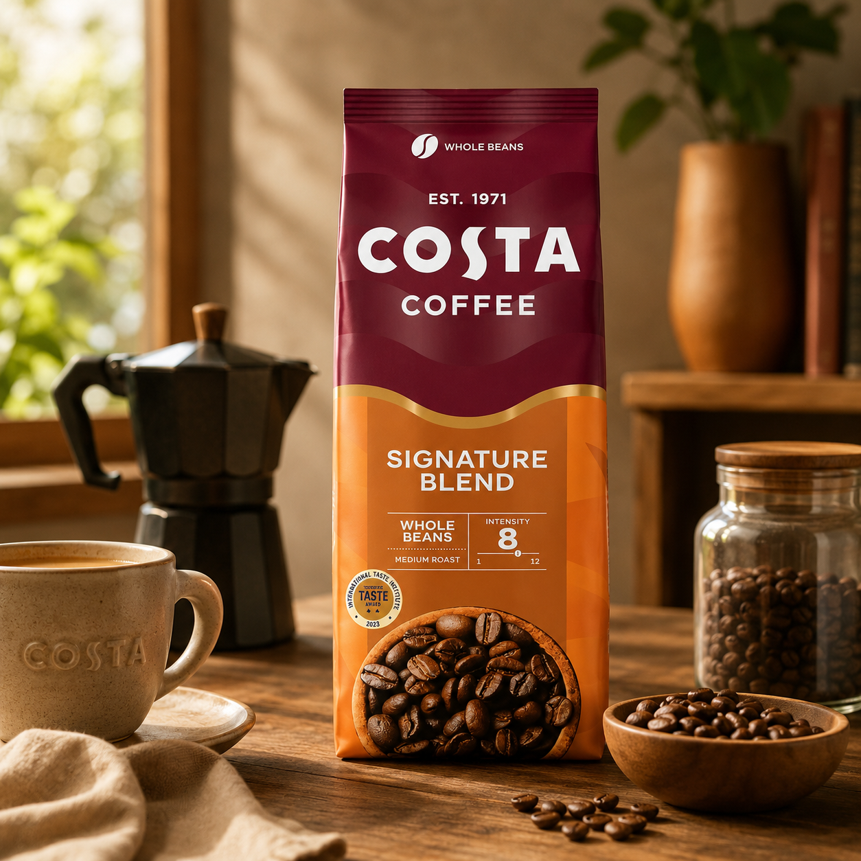 GardenState, Costa Coffee Signature Blend whole beans. Medium roast with intensity 8/12. Full-bodied flavour with notes of roasted hazelnut and dark chocolate. Award-winning, barista-approved taste.