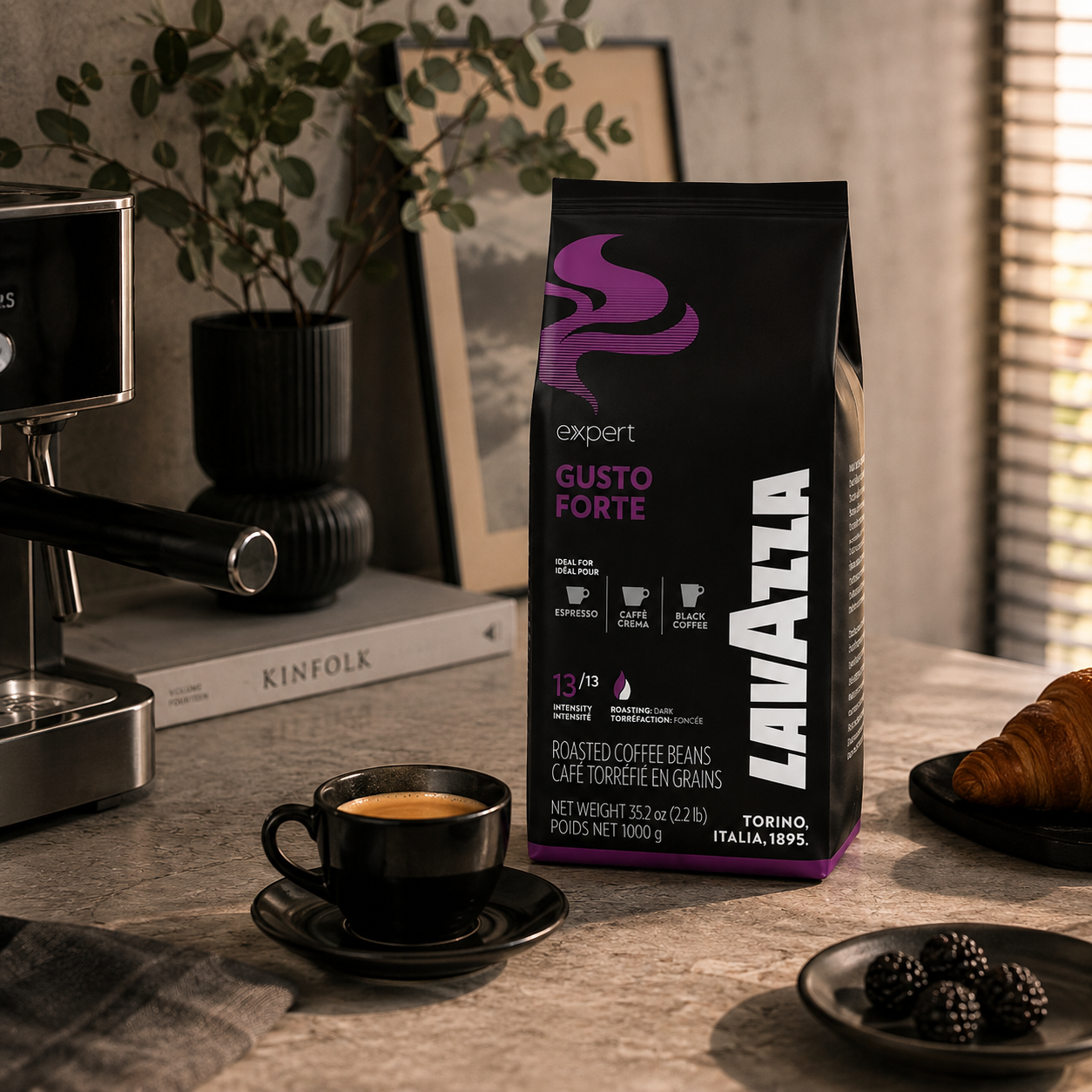 GardenState, Lavazza Expert Gusto Forte Coffee Beans (1kg) – Dark Roast. Perfect for Offices, Vending Machines, and Automatic Espresso Machines.