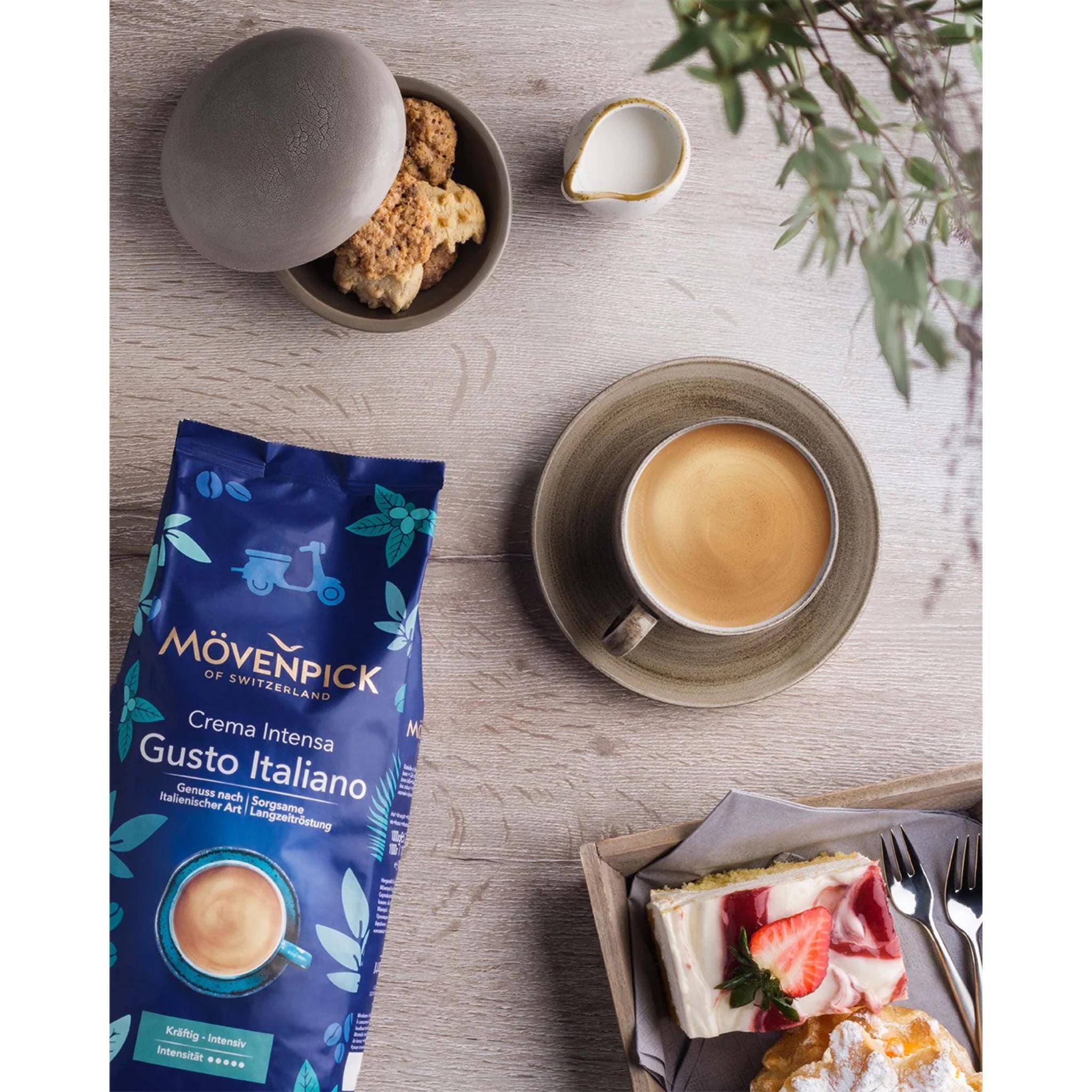 GardenState, 1kg bag of Mövenpick Gusto Italiano whole coffee beans – dark roast with 8/10 intensity, suitable for café crème, cappuccino, and latte macchiato.